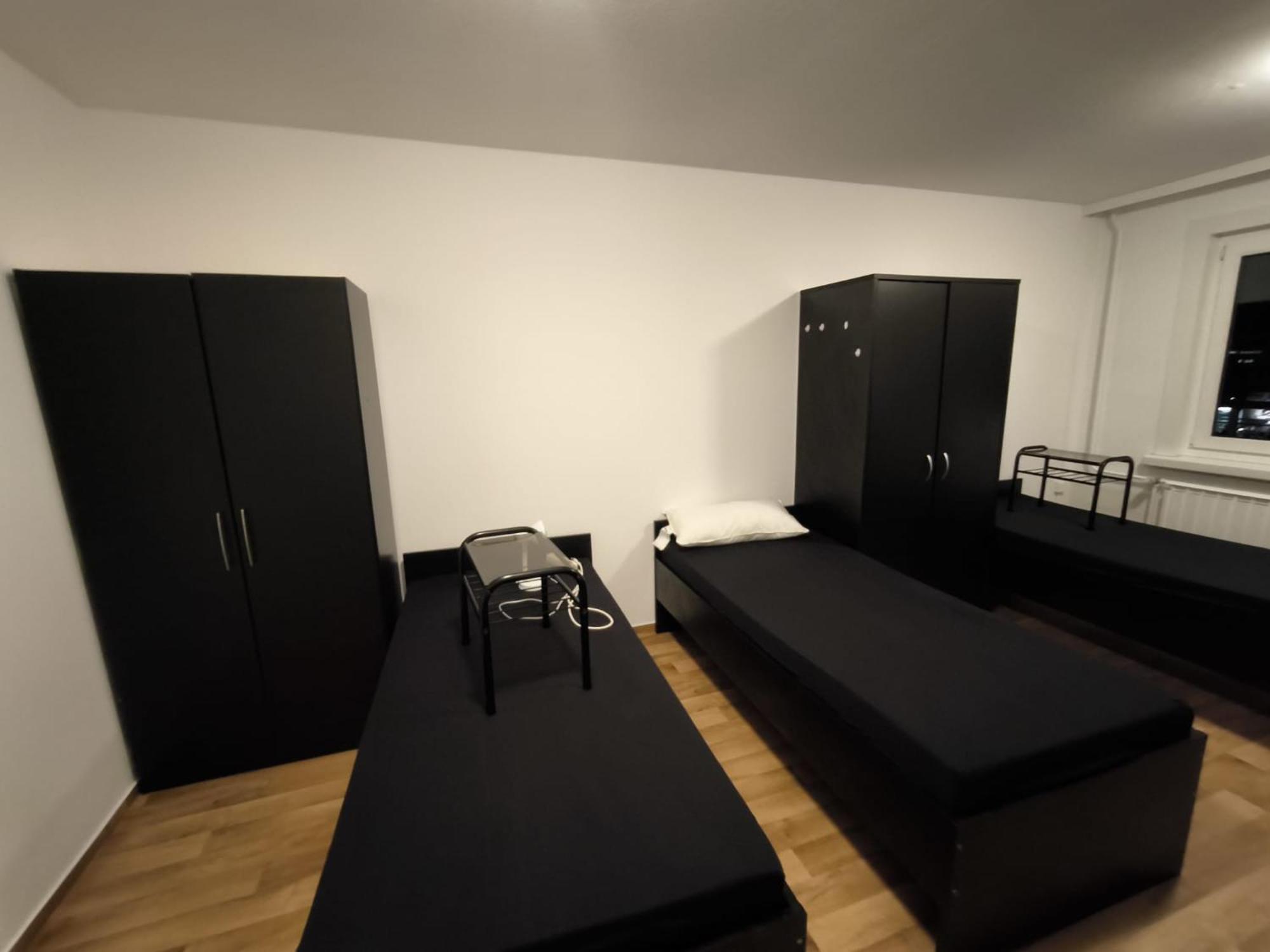 Apartment Rhinstr 95 6 Og *